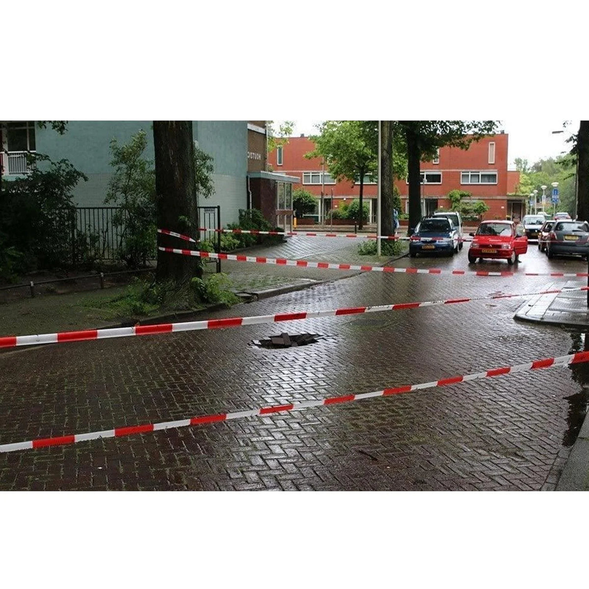 Emniyet Şeridi İkaz Bandı Kırmızı Beyaz Uyarı Bant 400 Metre